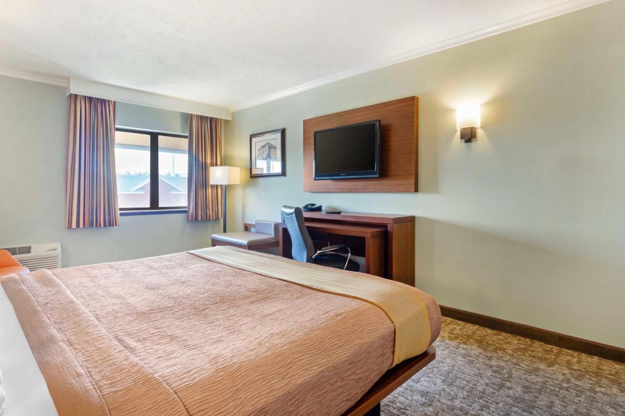  | Best Western Plus Ahtanum Inn