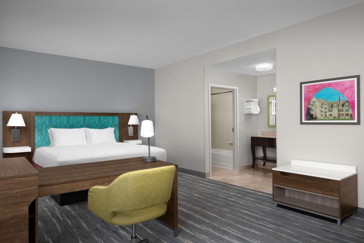 King Suite - Non-Smoking at Hampton Inn & Suites Durham/North I-85