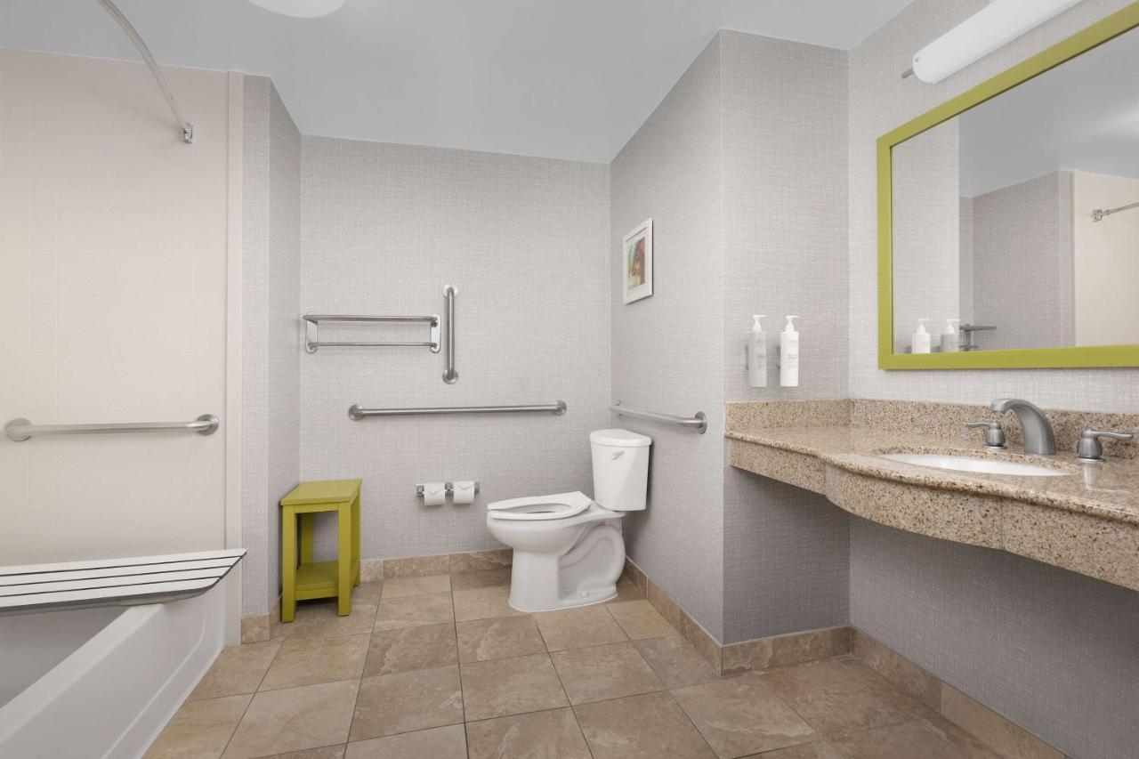 Queen Room with Two Queen Beds - Disability Access/Non-Smoking at Hampton Inn & Suites Durham/North I-85