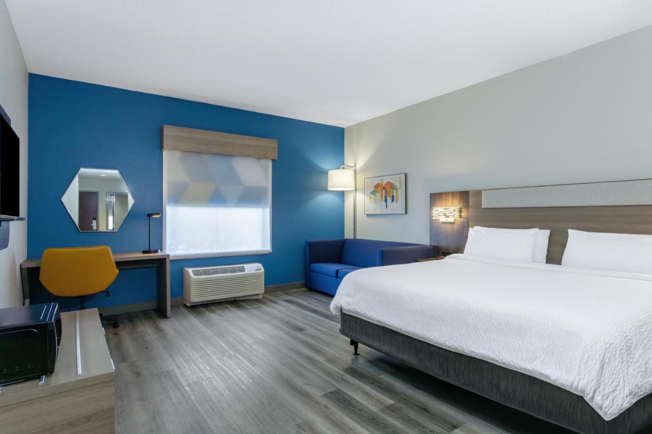 | Holiday Inn Express Hotel & Suites Ocoee East, an IHG Hotel