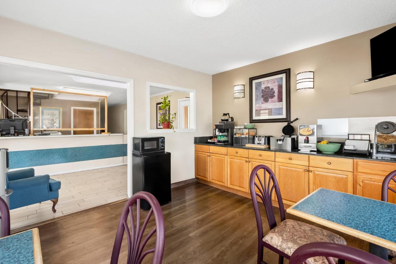| Econo Lodge Saint George