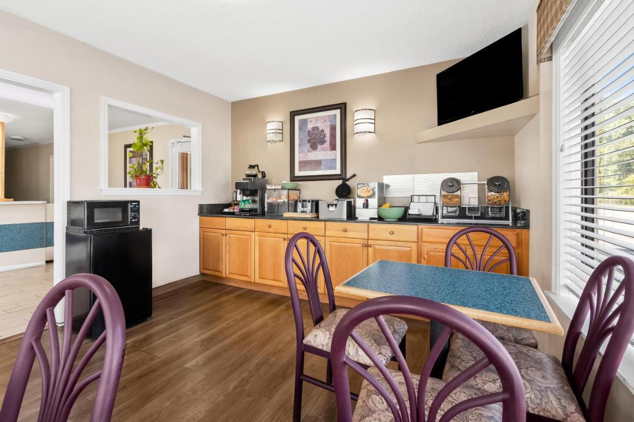 | Econo Lodge Saint George