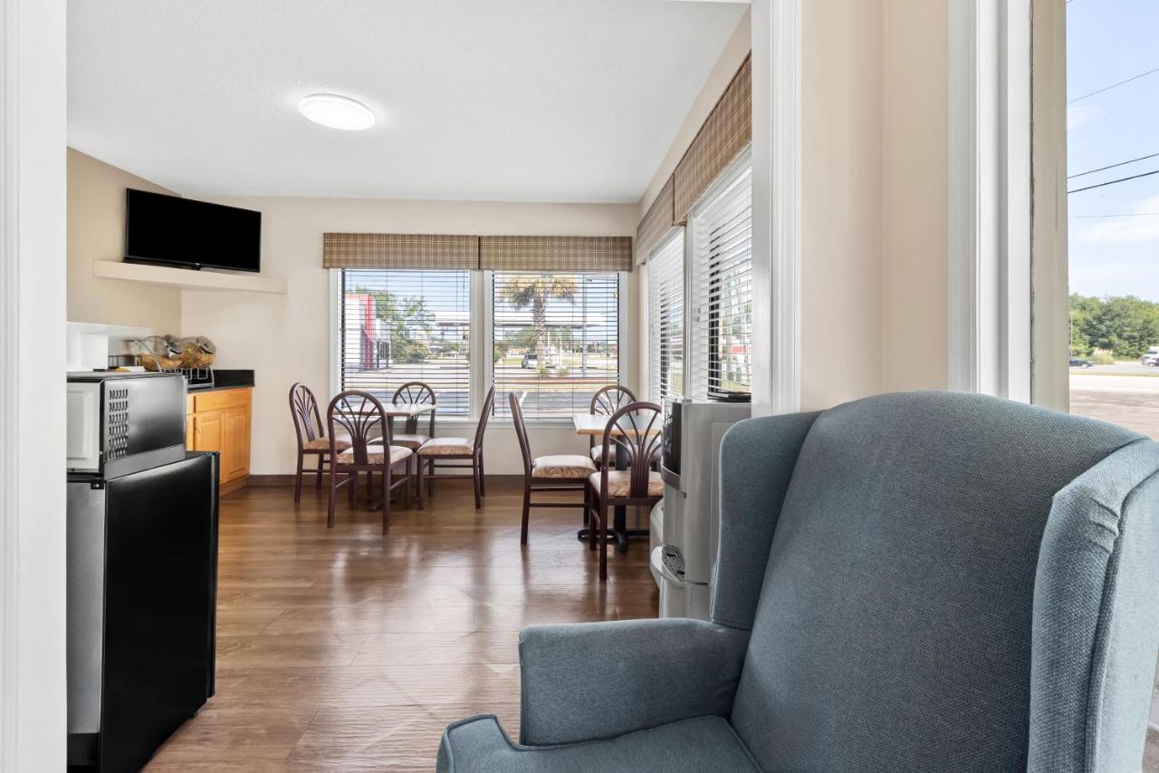 | Econo Lodge Saint George