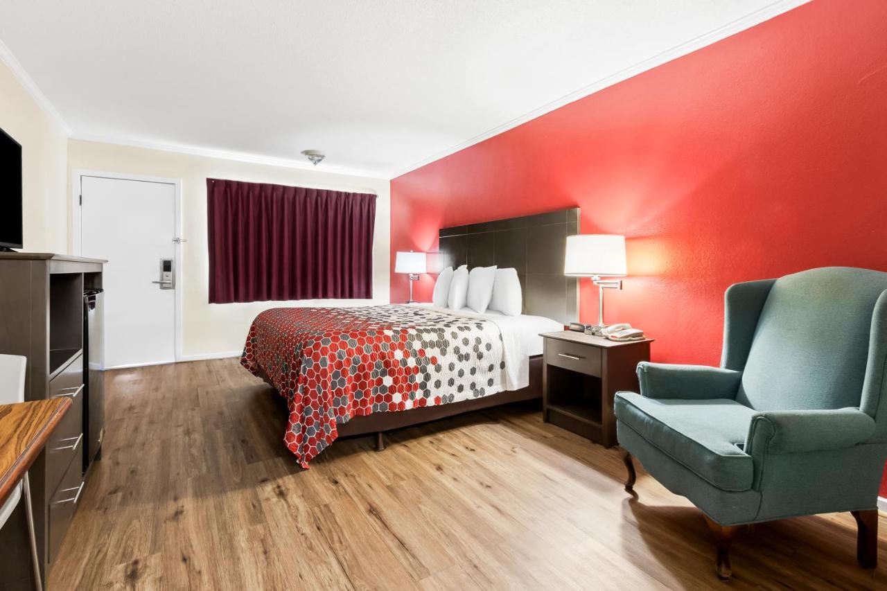 | Econo Lodge Saint George