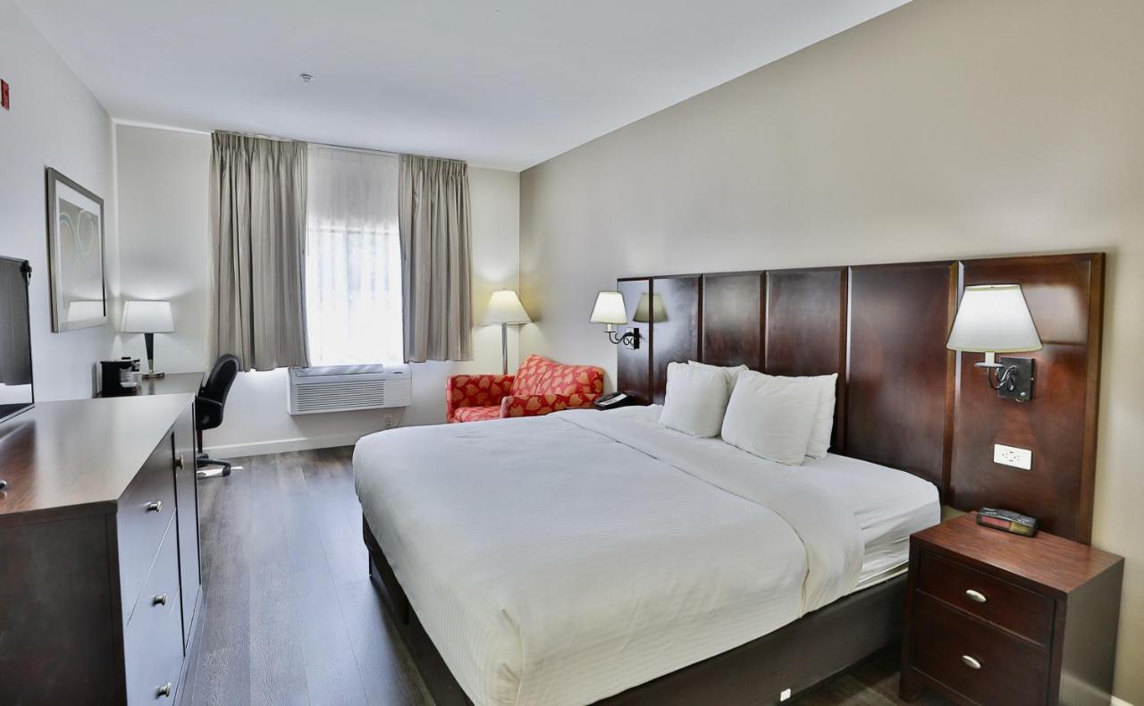 King Room - Non-Smoking at Baymont by Wyndham Tucson Airport