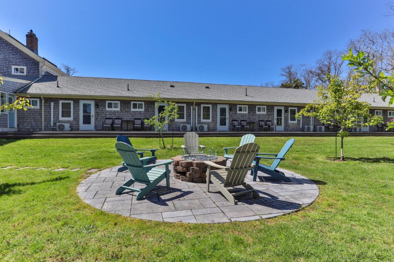 | Eagle Wing Inn - Cape Cod