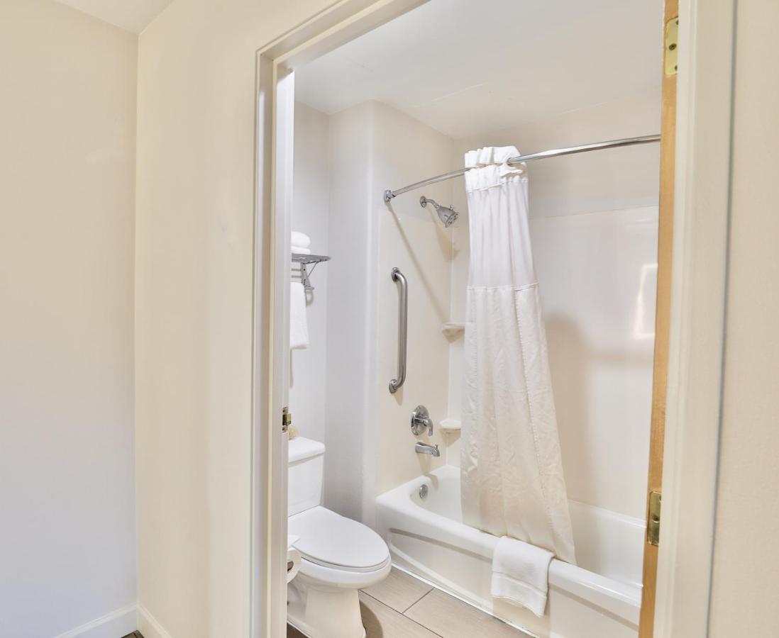 King Studio Suite - Non-Smoking at Baymont by Wyndham Tucson Airport