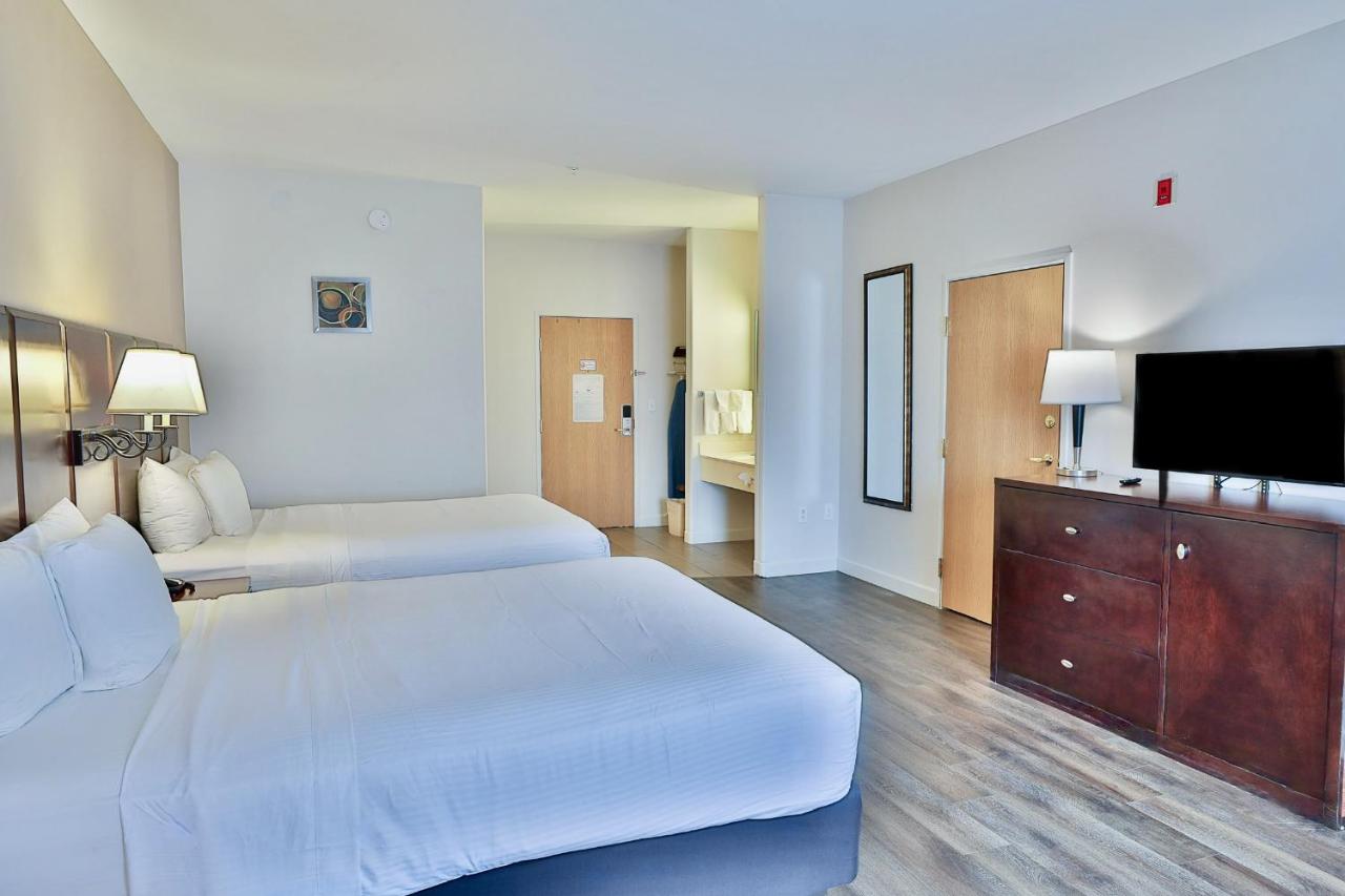 Studio Suite with Two Queen Beds - Non-Smoking at Baymont by Wyndham Tucson Airport