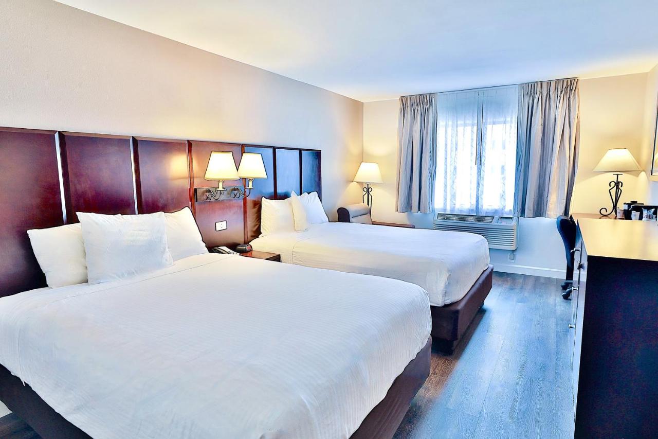 Queen Room - Disability Access at Baymont by Wyndham Tucson Airport