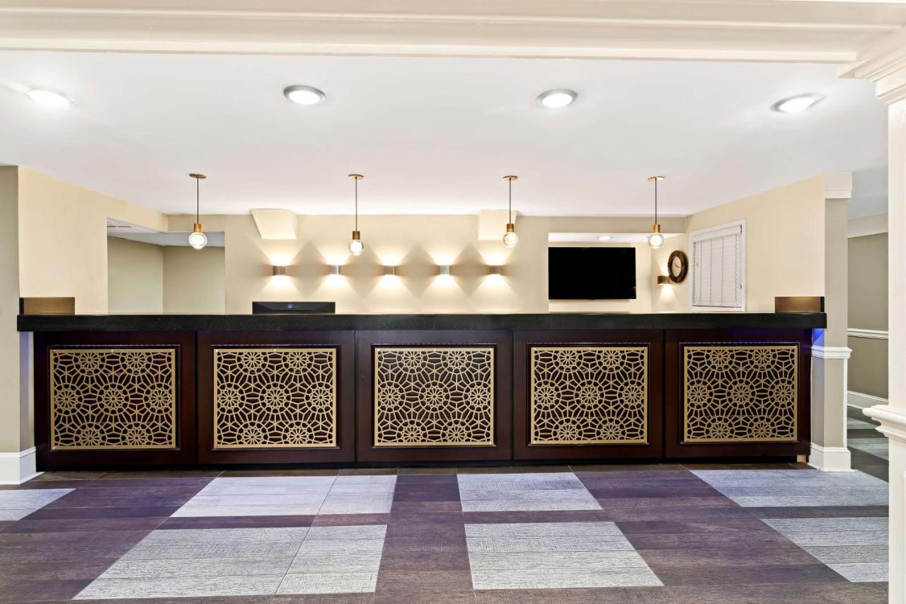 Best Western Riverside Inn
