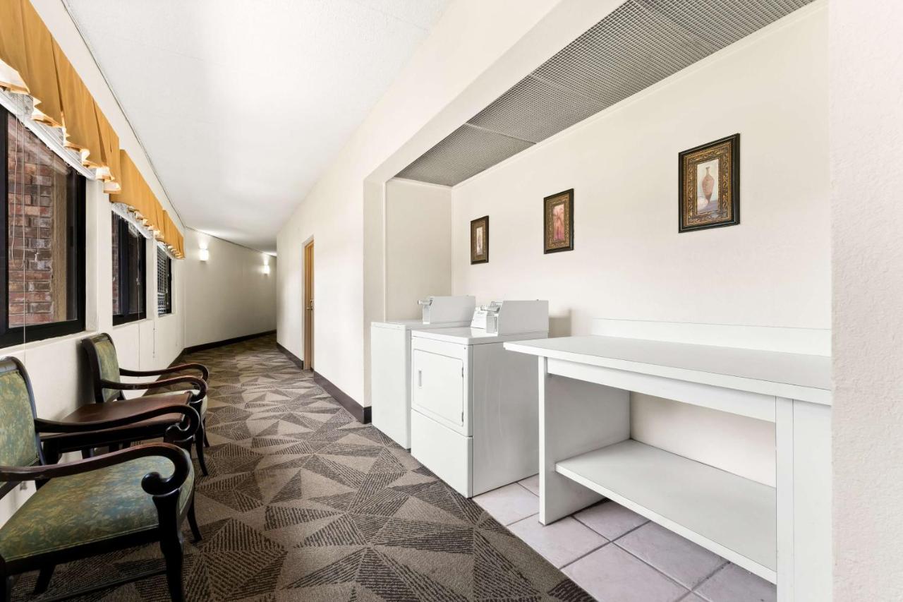 Best Western Riverside Inn
