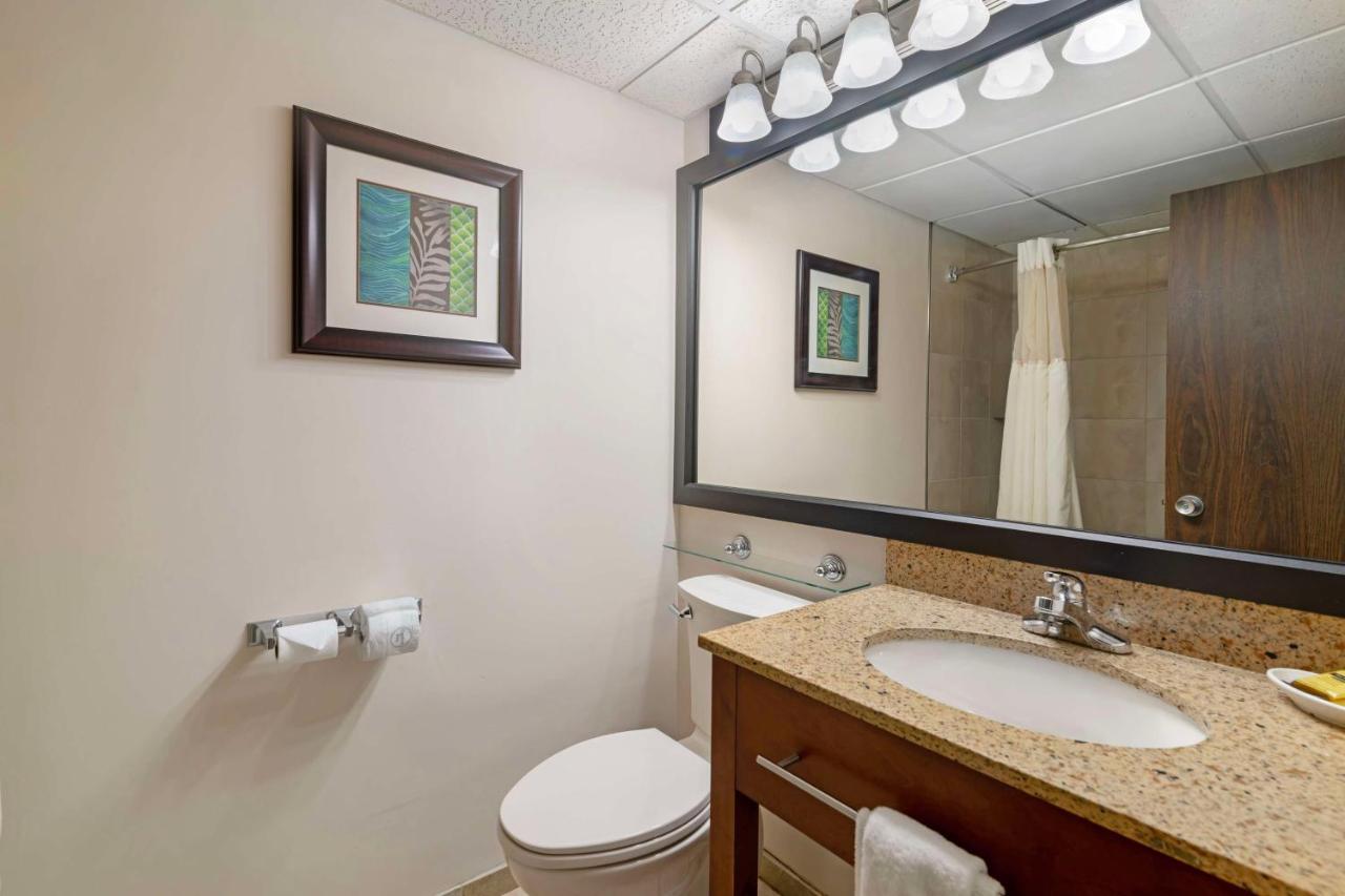 Queen Room - Non-Smoking at Best Western Plus Plattsburgh