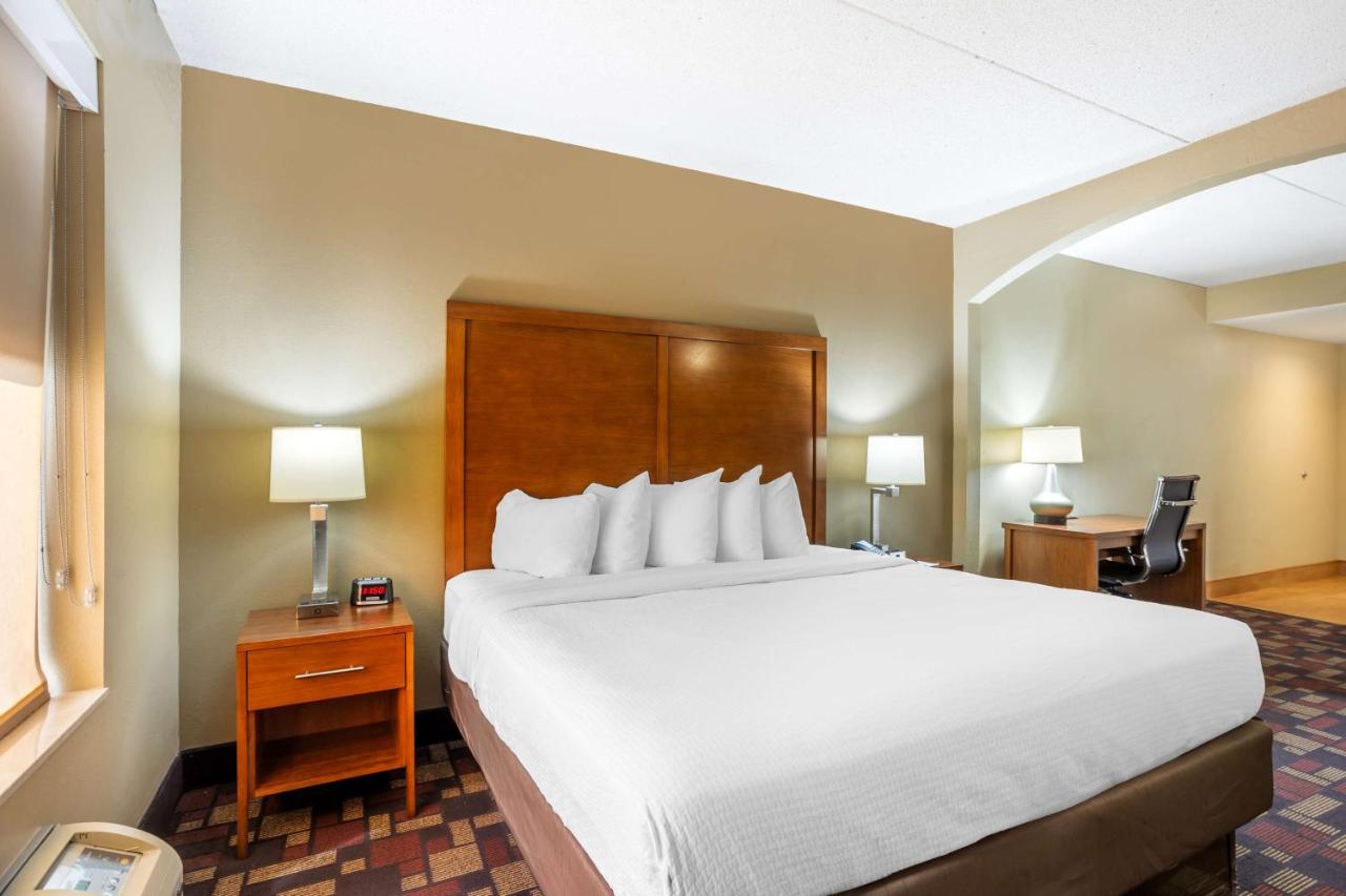| Comfort Suites Grantville - Hershey North