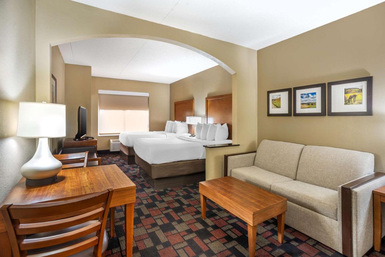 | Comfort Suites Grantville - Hershey North