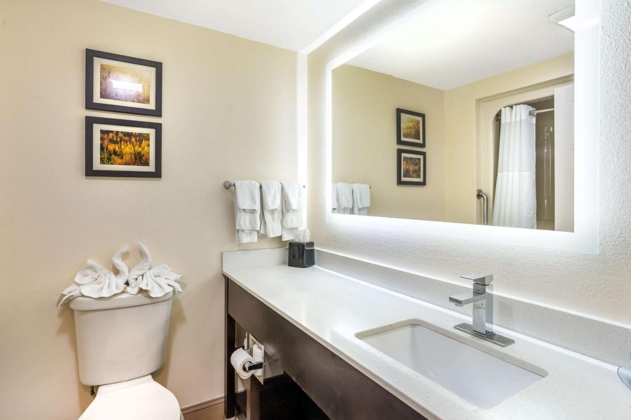 | Comfort Suites Grantville - Hershey North