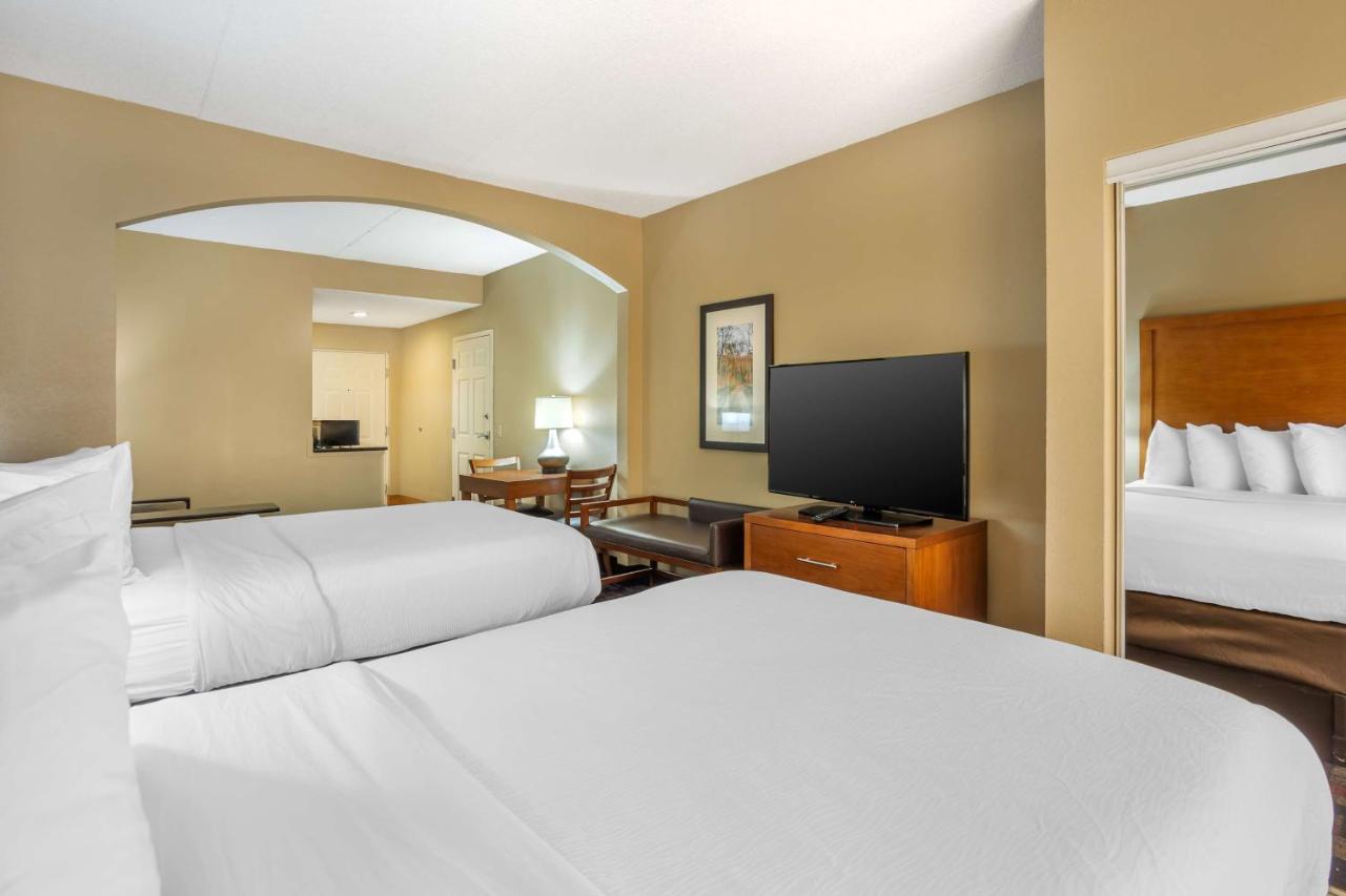 | Comfort Suites Grantville - Hershey North