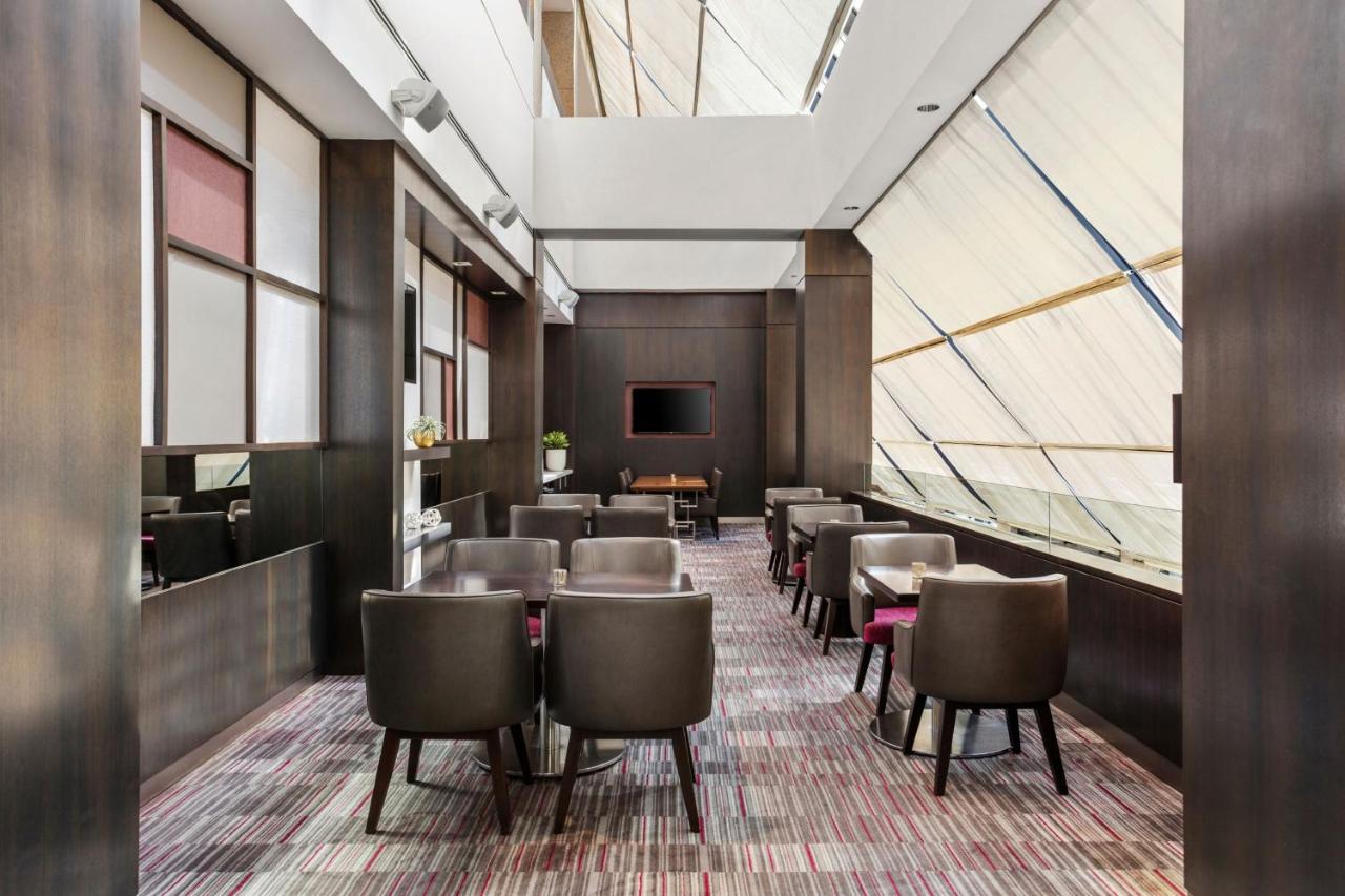 M Club Lounge Access, 1 King at Boston Marriott Cambridge