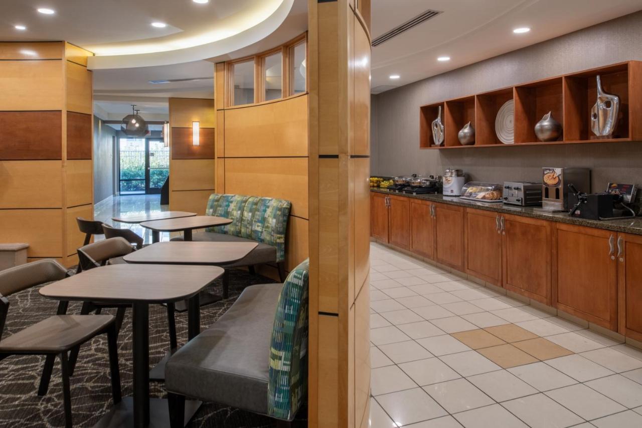 | SpringHill Suites by Marriott Medford