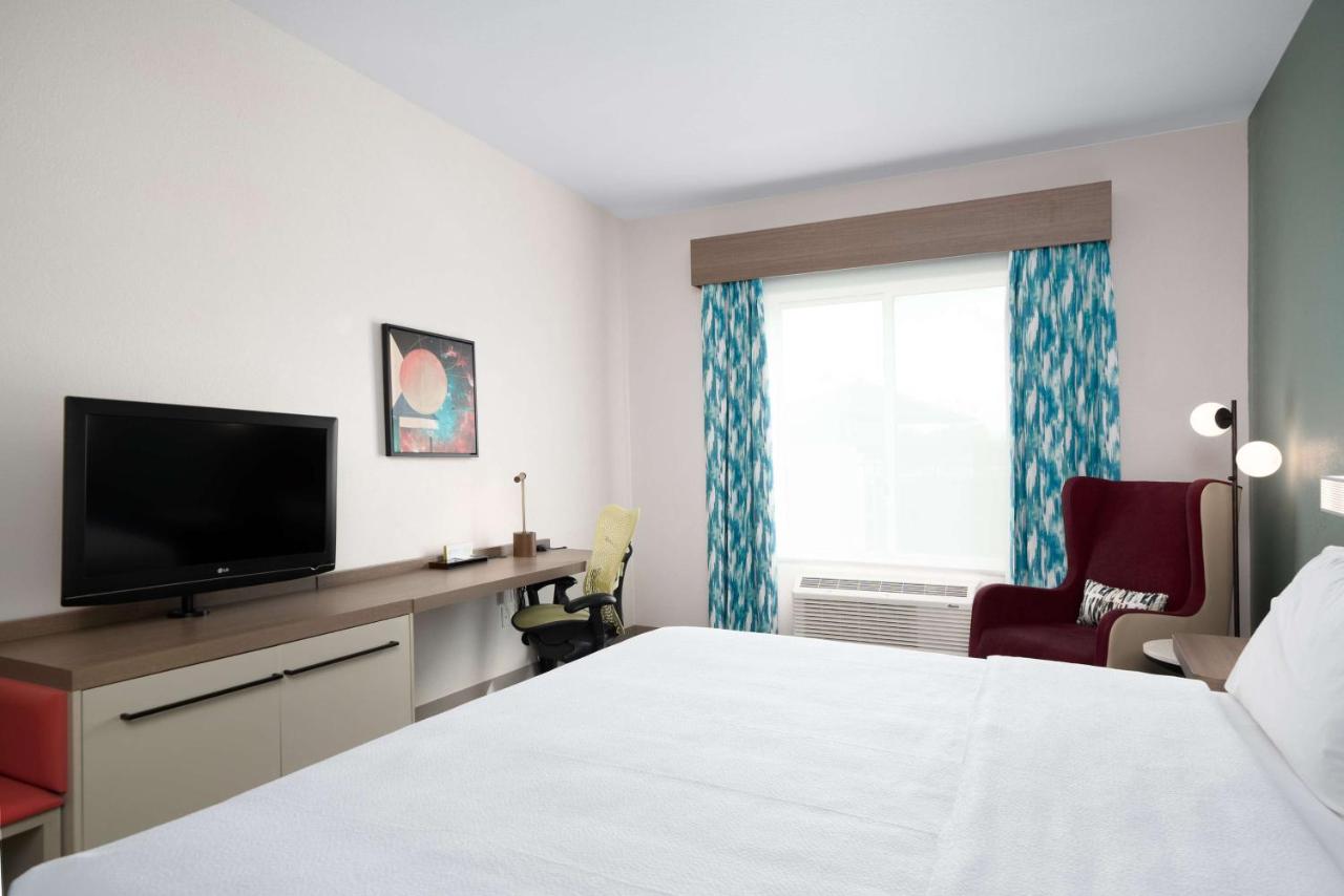 King Room with Bath Tub - Disability Access at Hilton Garden Inn Houston/Clear Lake NASA