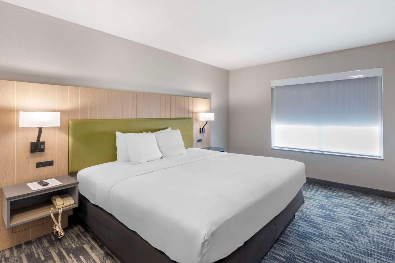  | Country Inn & Suites by Radisson, St. Peters, MO