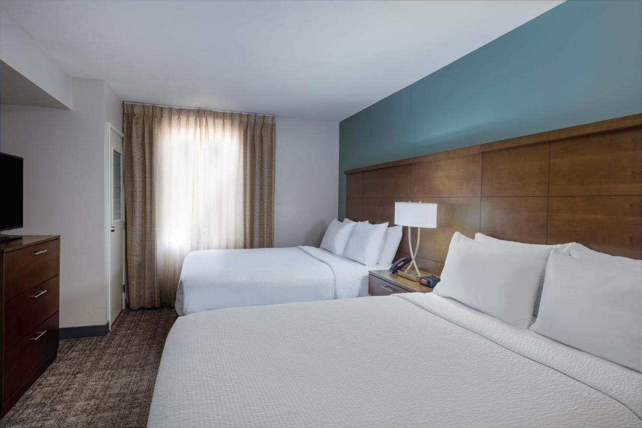 | Staybridge Suites Phoenix East - Gilbert, an IHG Hotel