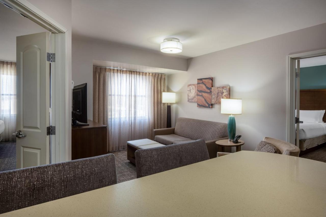 | Staybridge Suites Phoenix East - Gilbert, an IHG Hotel
