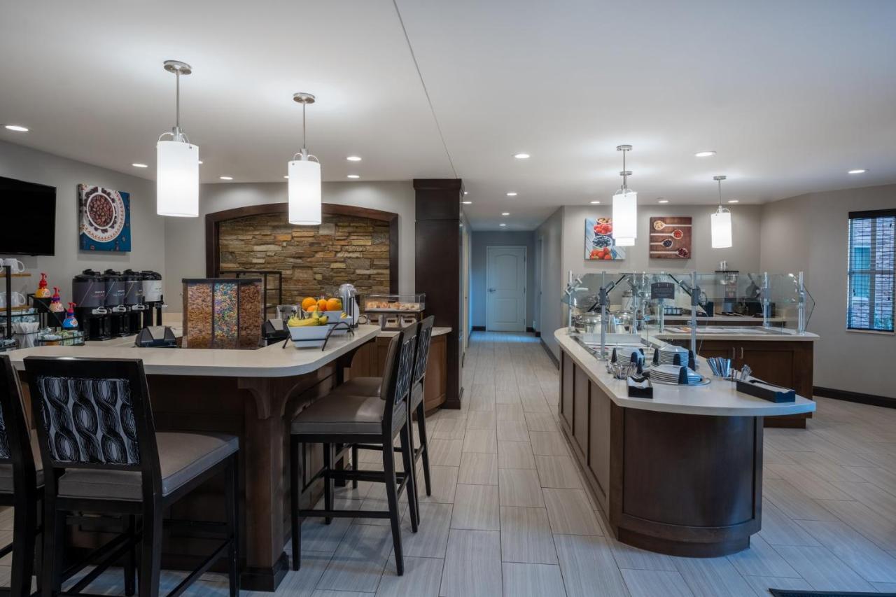 | Staybridge Suites Phoenix East - Gilbert, an IHG Hotel