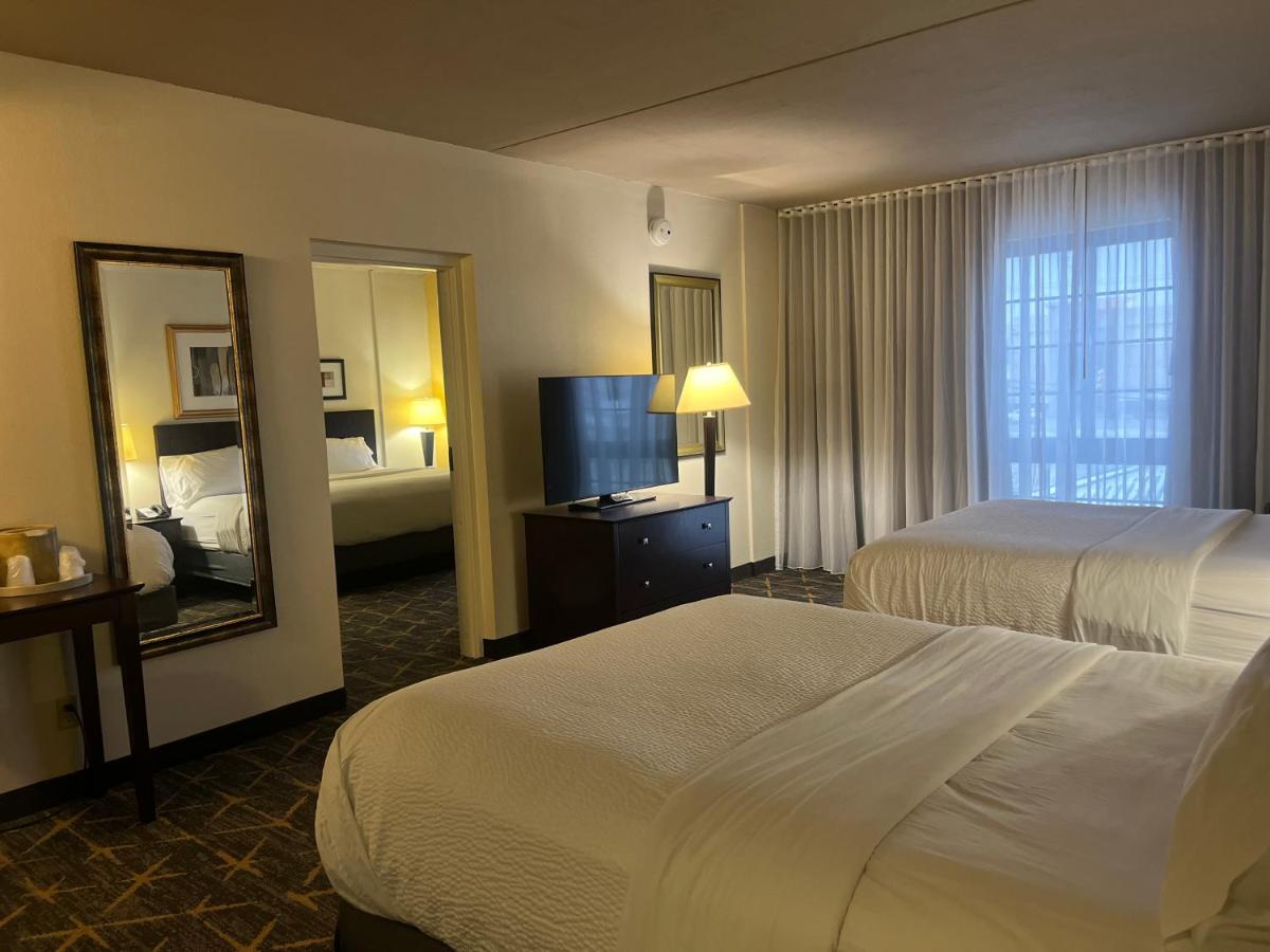  | Holiday Inn Hotel & Suites Springfield - I-44, an IHG Hotel