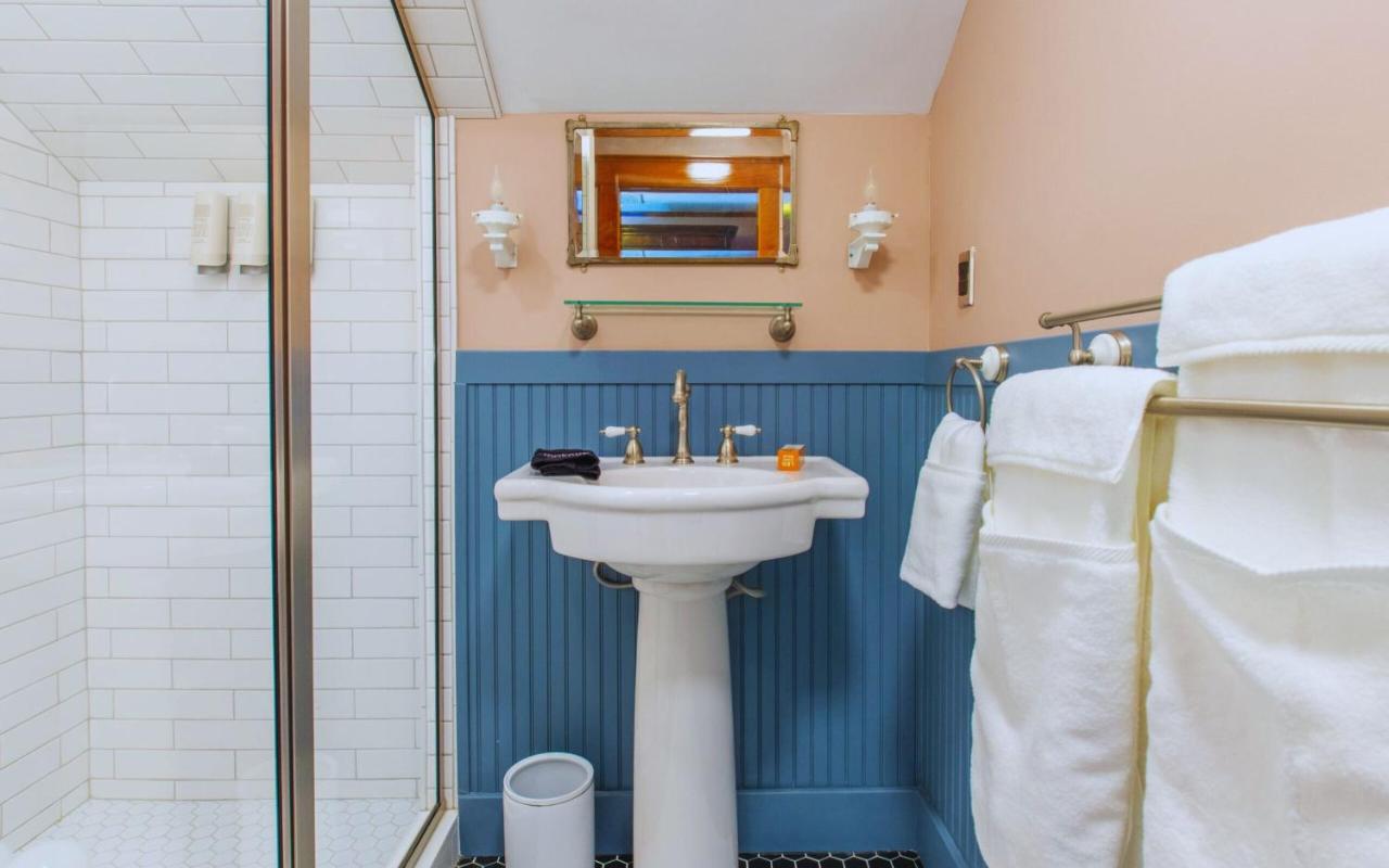 | Martha's Bed and Breakfast