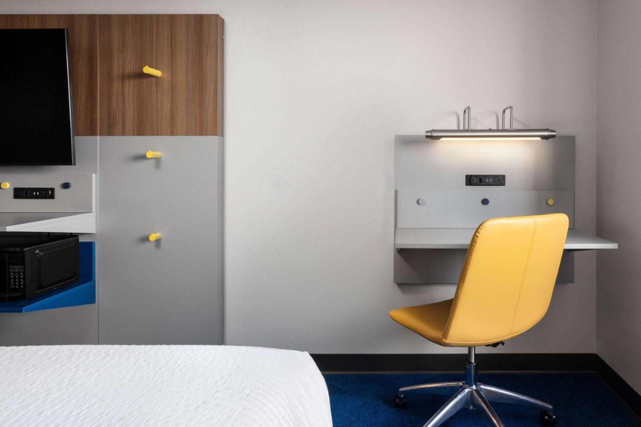 Queen Studio Suite - Non-Smoking at Microtel Inn & Suites by Wyndham Rapid City