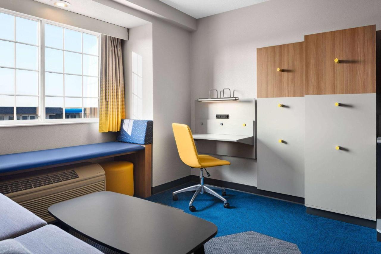 Queen Studio Suite - Non-Smoking at Microtel Inn & Suites by Wyndham Rapid City