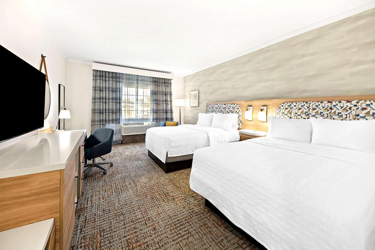 Queen Room with Two Queen Beds at Hampton Inn Morgan Hill