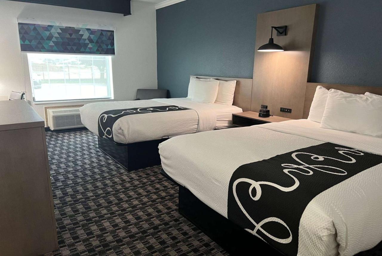 Deluxe Queen Room with Two Queen Beds at La Quinta Inn & Suites by Wyndham Dalhart