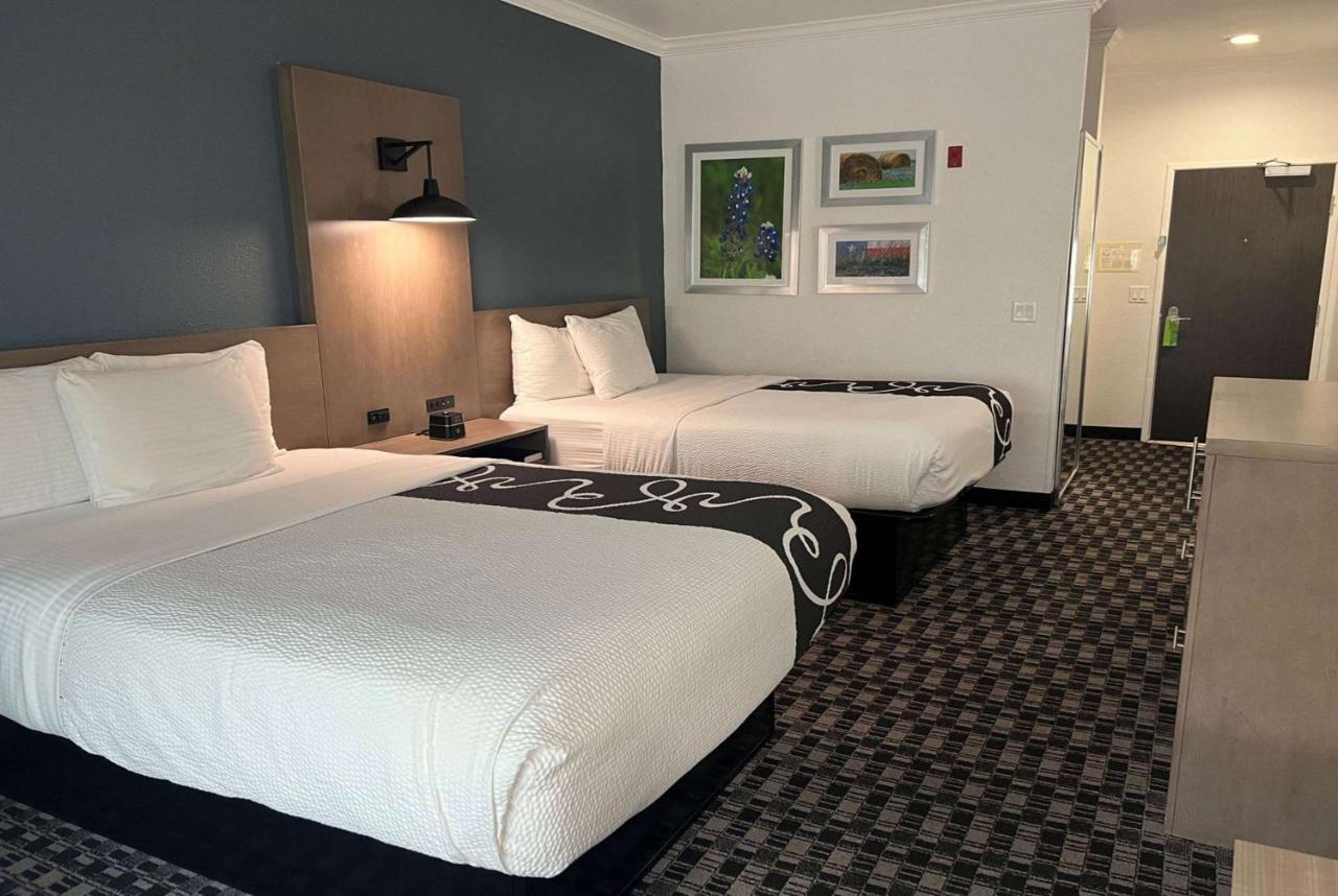 Deluxe Queen Room with Two Queen Beds at La Quinta Inn & Suites by Wyndham Dalhart