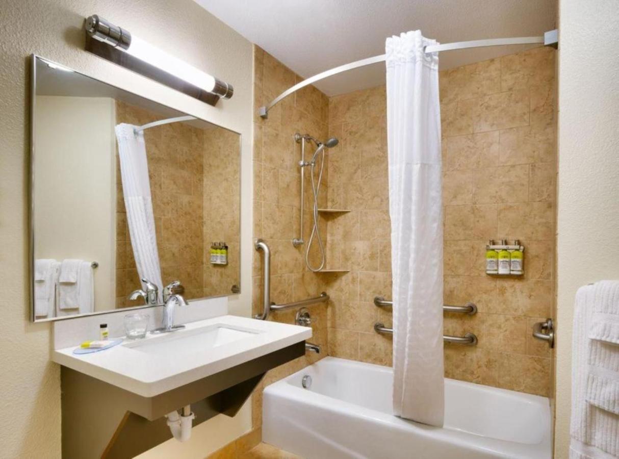  | Candlewood Suites Plano East, an IHG Hotel