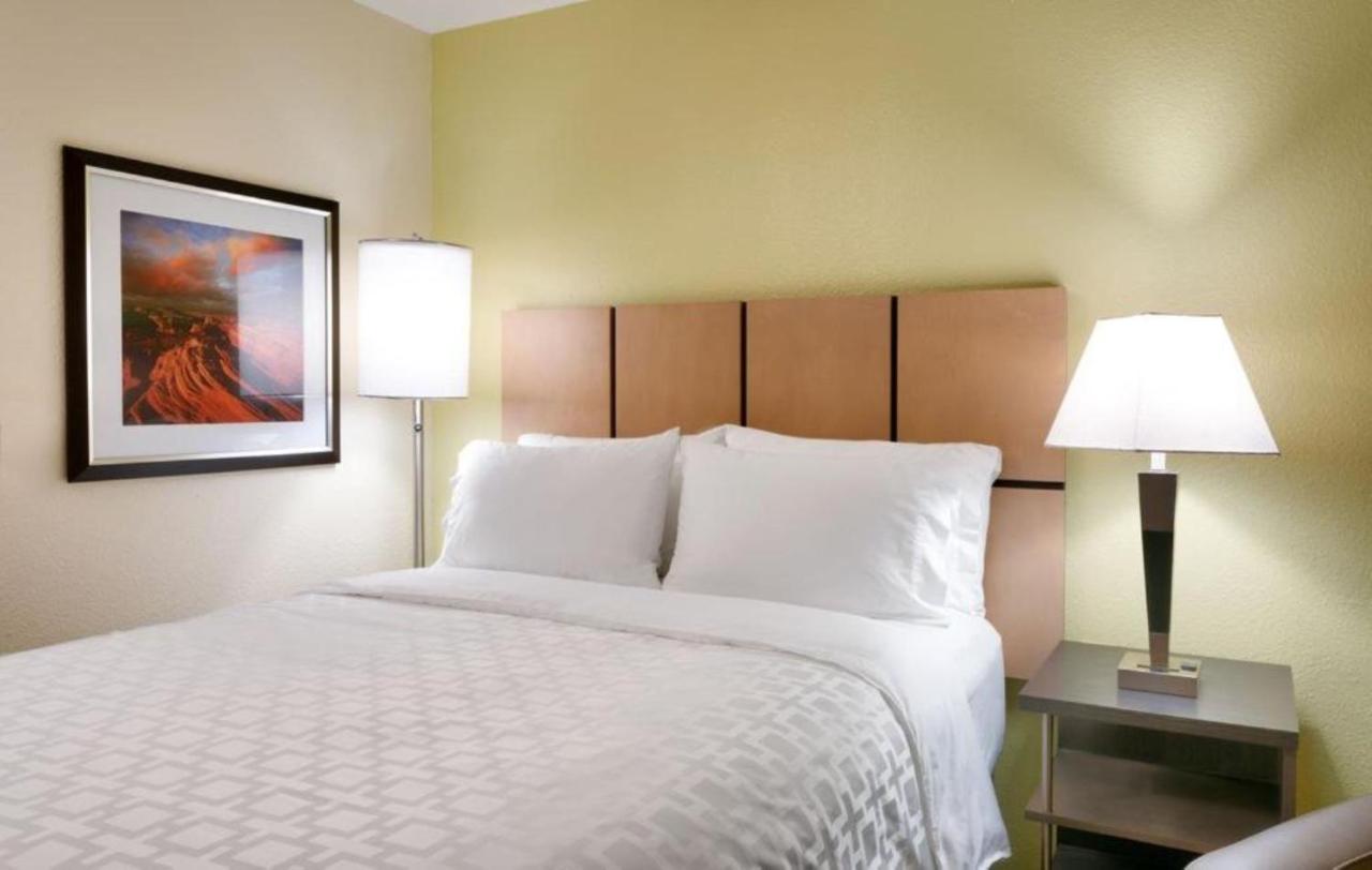  | Candlewood Suites Plano East, an IHG Hotel
