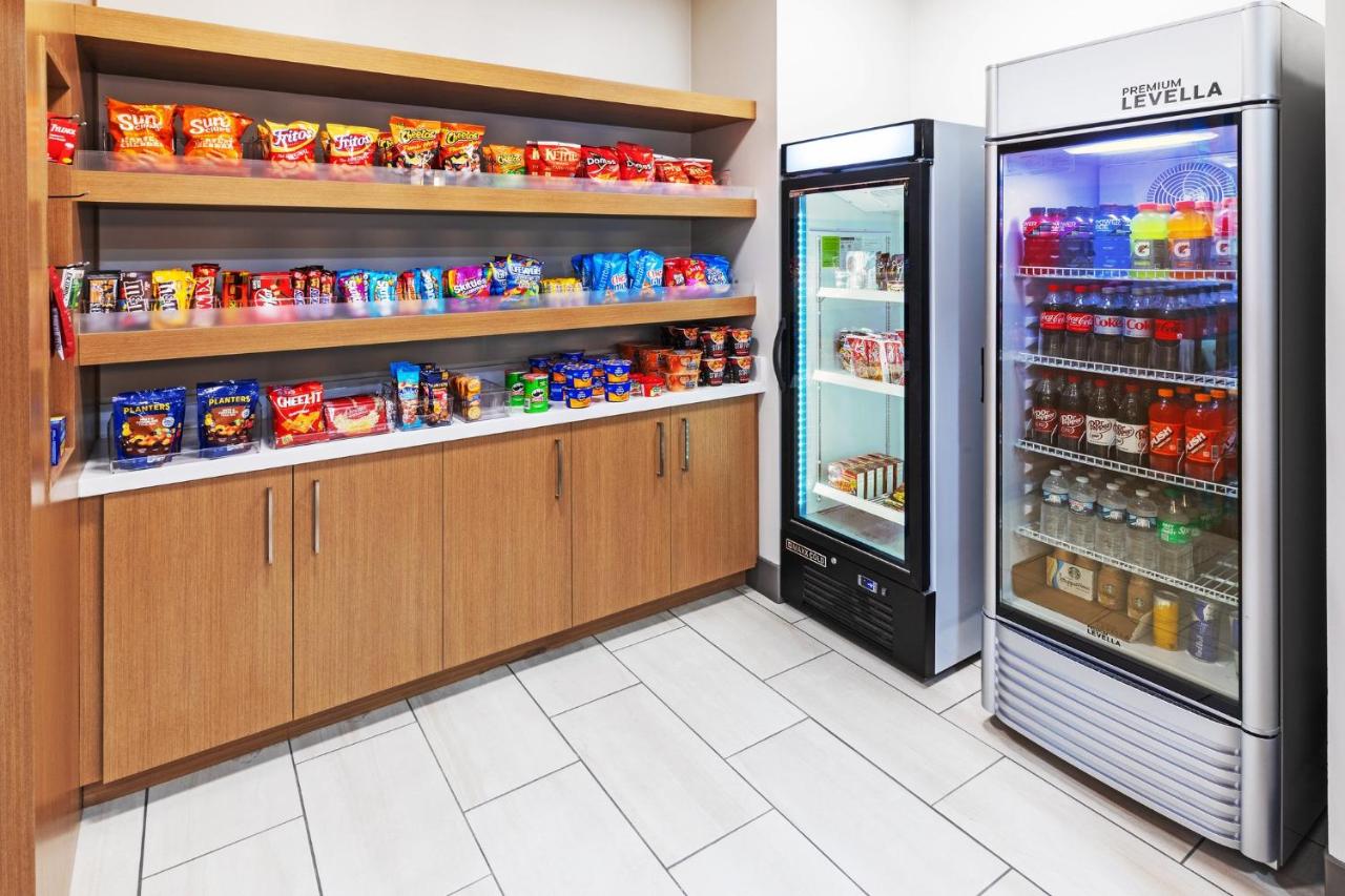 | Holiday Inn Express Harvey-Marrero, an IHG Hotel