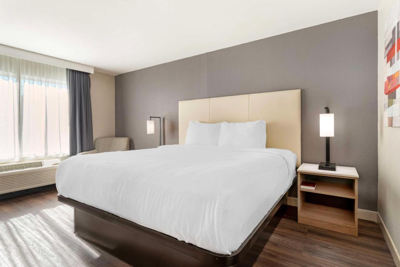 King Room with Interior Access - Non-Smoking at Best Western Plus Rancho Cordova Inn