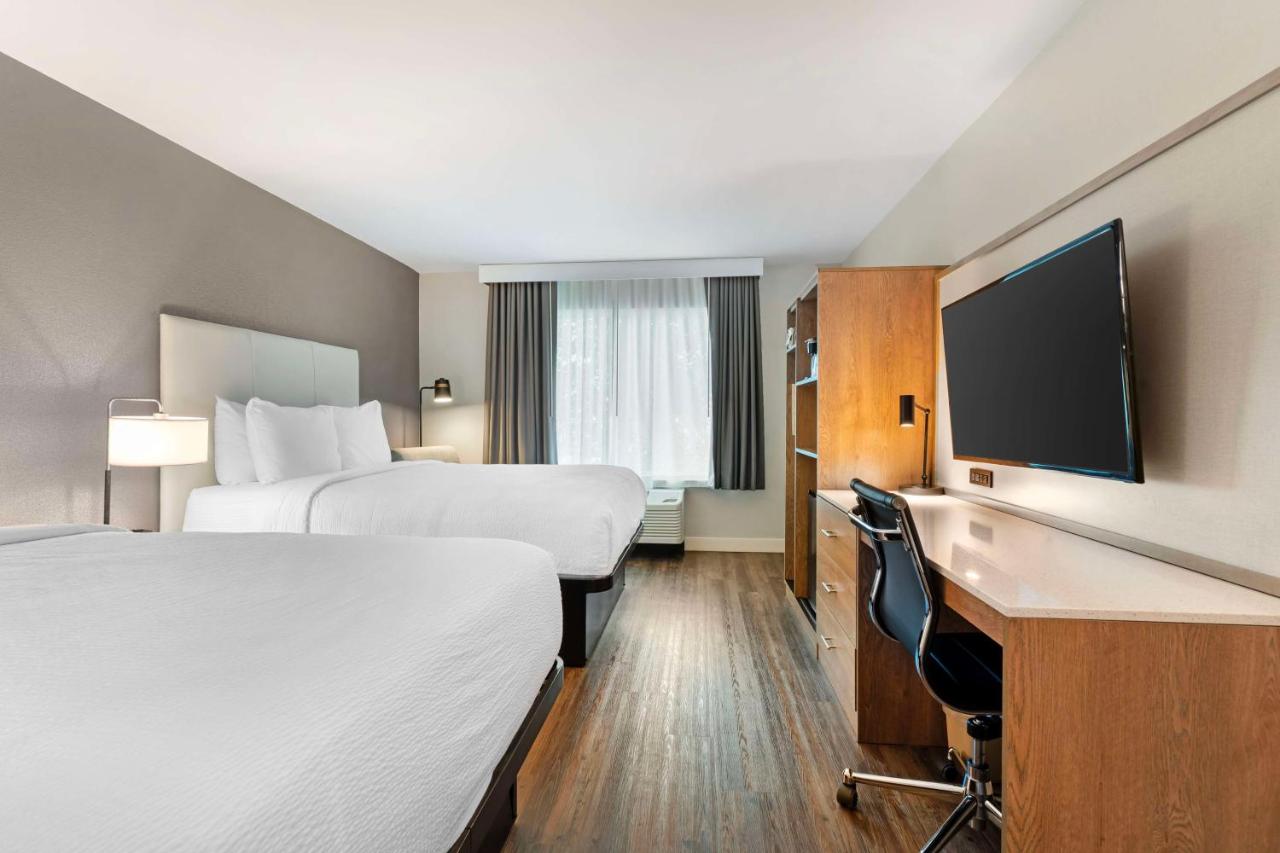 Double Room with Two Double Beds - Non-Smoking at Best Western Plus Rancho Cordova Inn