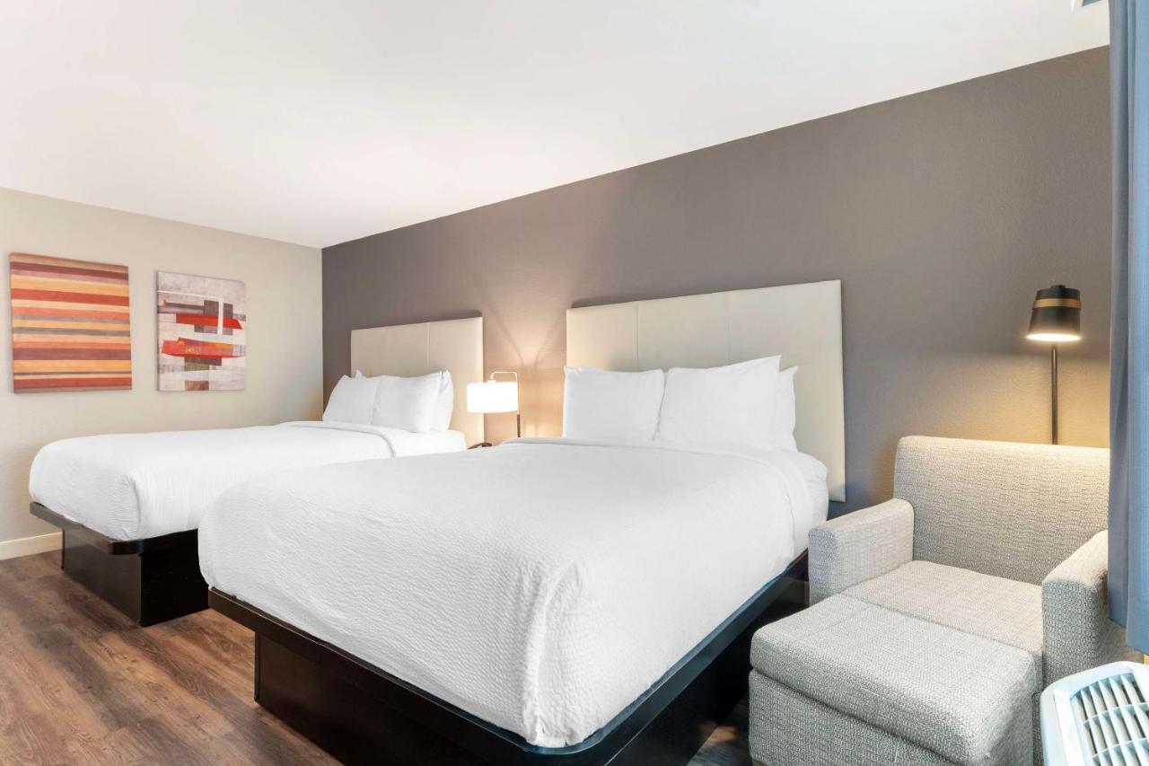 Double Room with Two Double Beds - Non-Smoking at Best Western Plus Rancho Cordova Inn