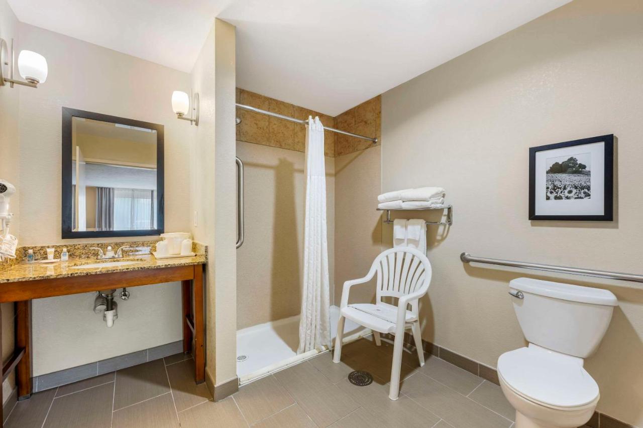 Queen Suite with Two Queen Beds - Accessible/Non-Smoking at Comfort Suites East Lincoln - Mall Area