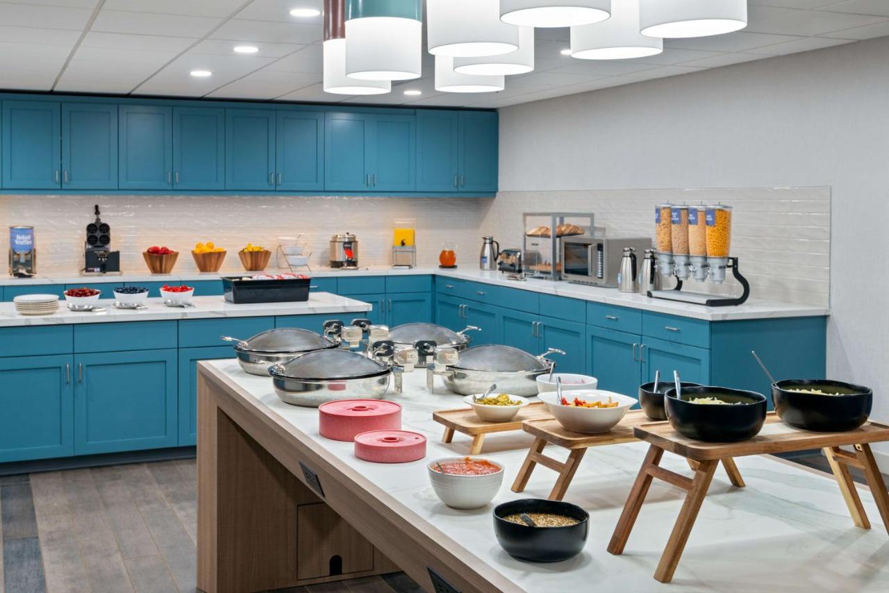 | Homewood Suites by Hilton Buffalo/Airport