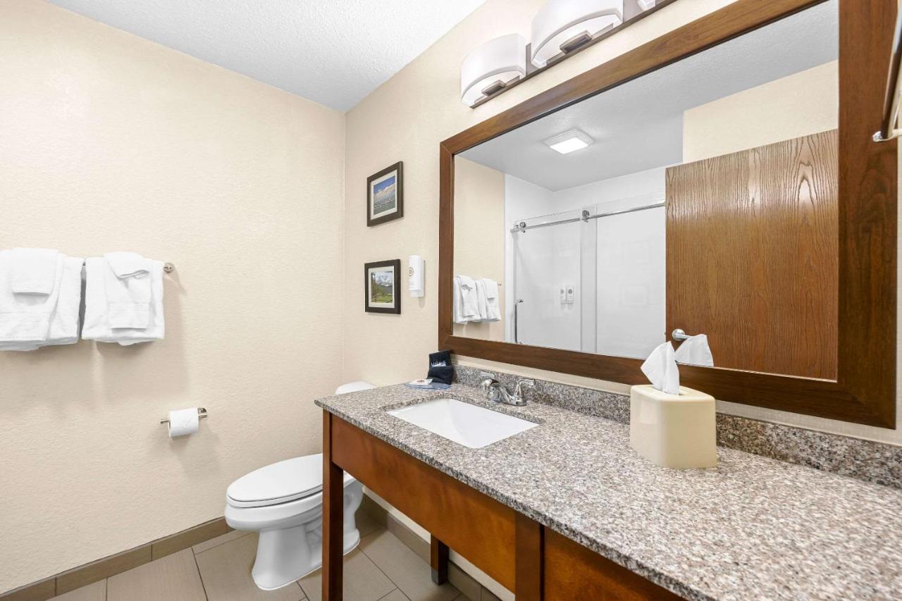 King Suite - Non-Smoking at Comfort Inn & Suites Pueblo