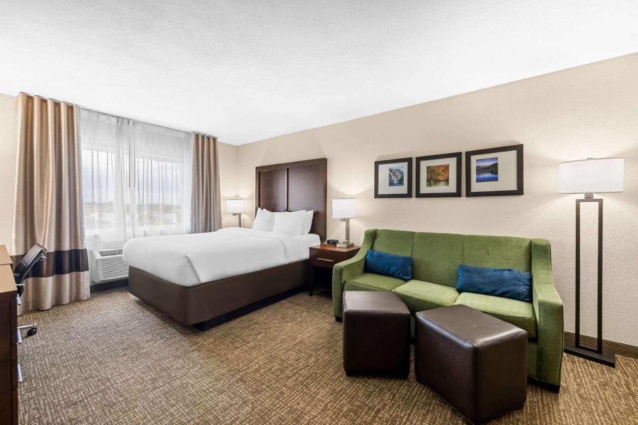 Suite - Non-Smoking at Comfort Inn & Suites Pueblo