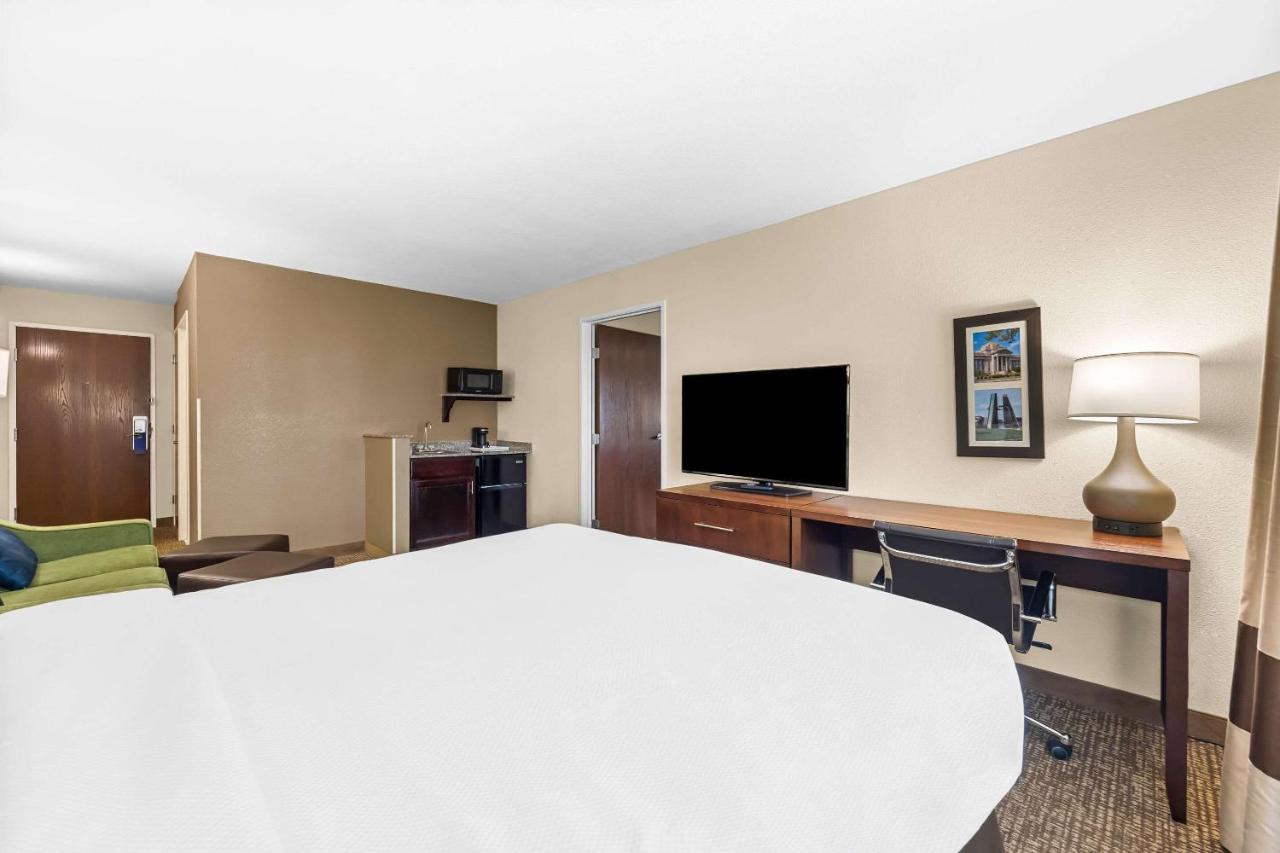 Suite - Non-Smoking at Comfort Inn & Suites Pueblo