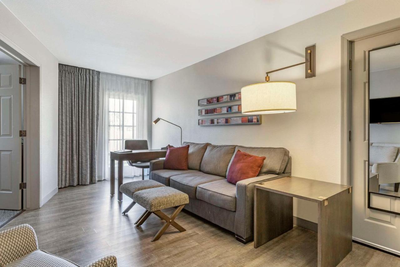  | Windmill Suites Surprise, Ascend Hotel Collection