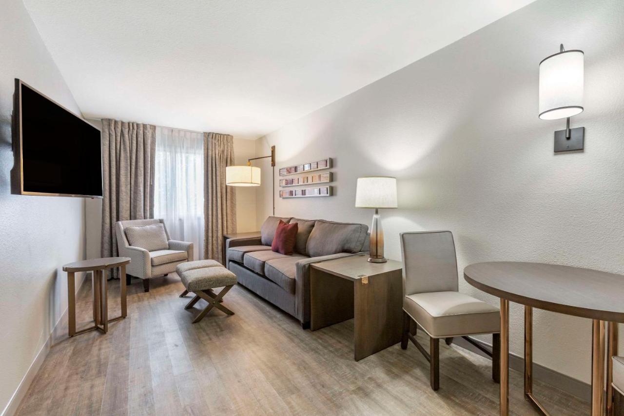  | Windmill Suites Surprise, Ascend Hotel Collection