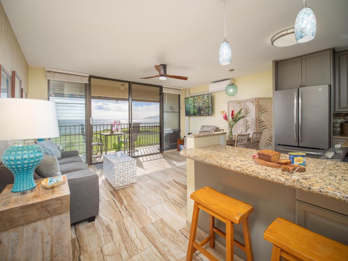 | Waiohuli Beach Hale D227 - Aloha La'i - Oceanfront/1b1b/Wifi/AC/Cable/Pool/Extras