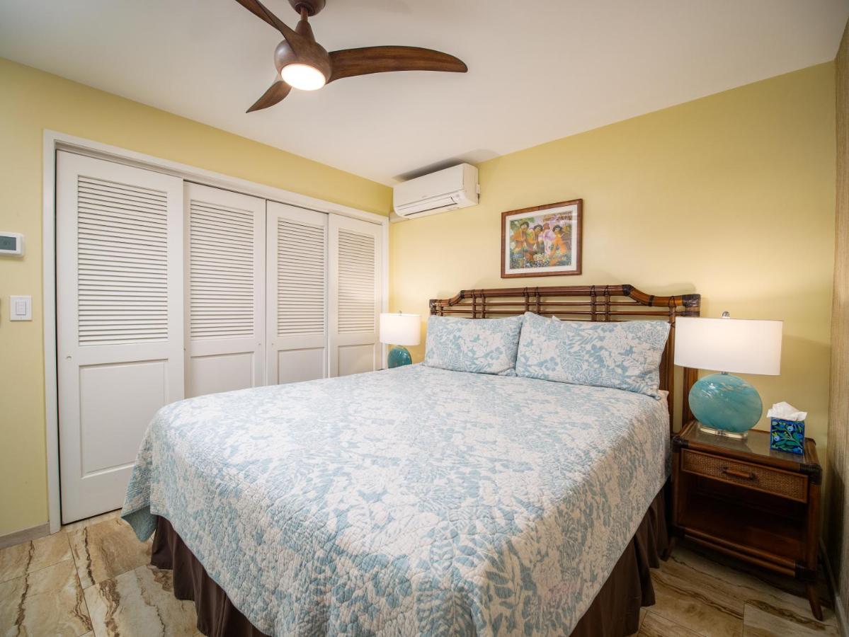 | Waiohuli Beach Hale D227 - Aloha La'i - Oceanfront/1b1b/Wifi/AC/Cable/Pool/Extras
