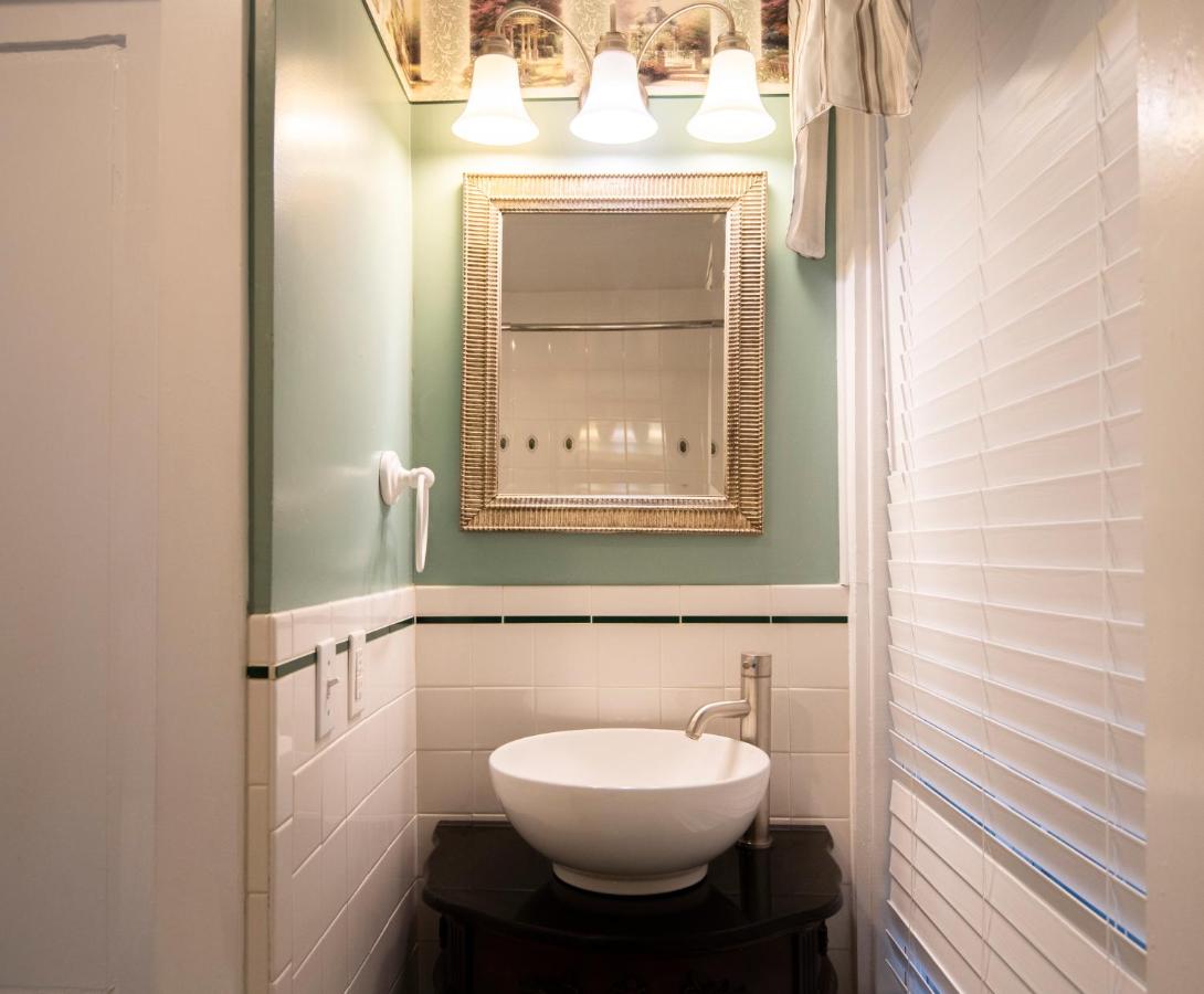 | Bar Harbor Manor
